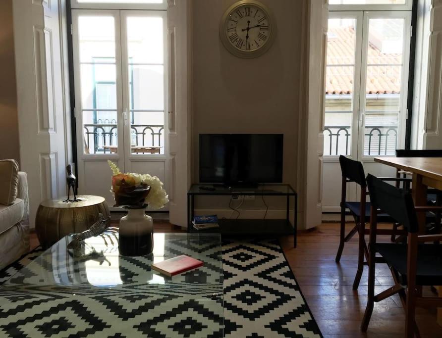 Sm2 Romantic Home By The Gardens Pr Real & Bairro Alto Lissabon Buitenkant foto