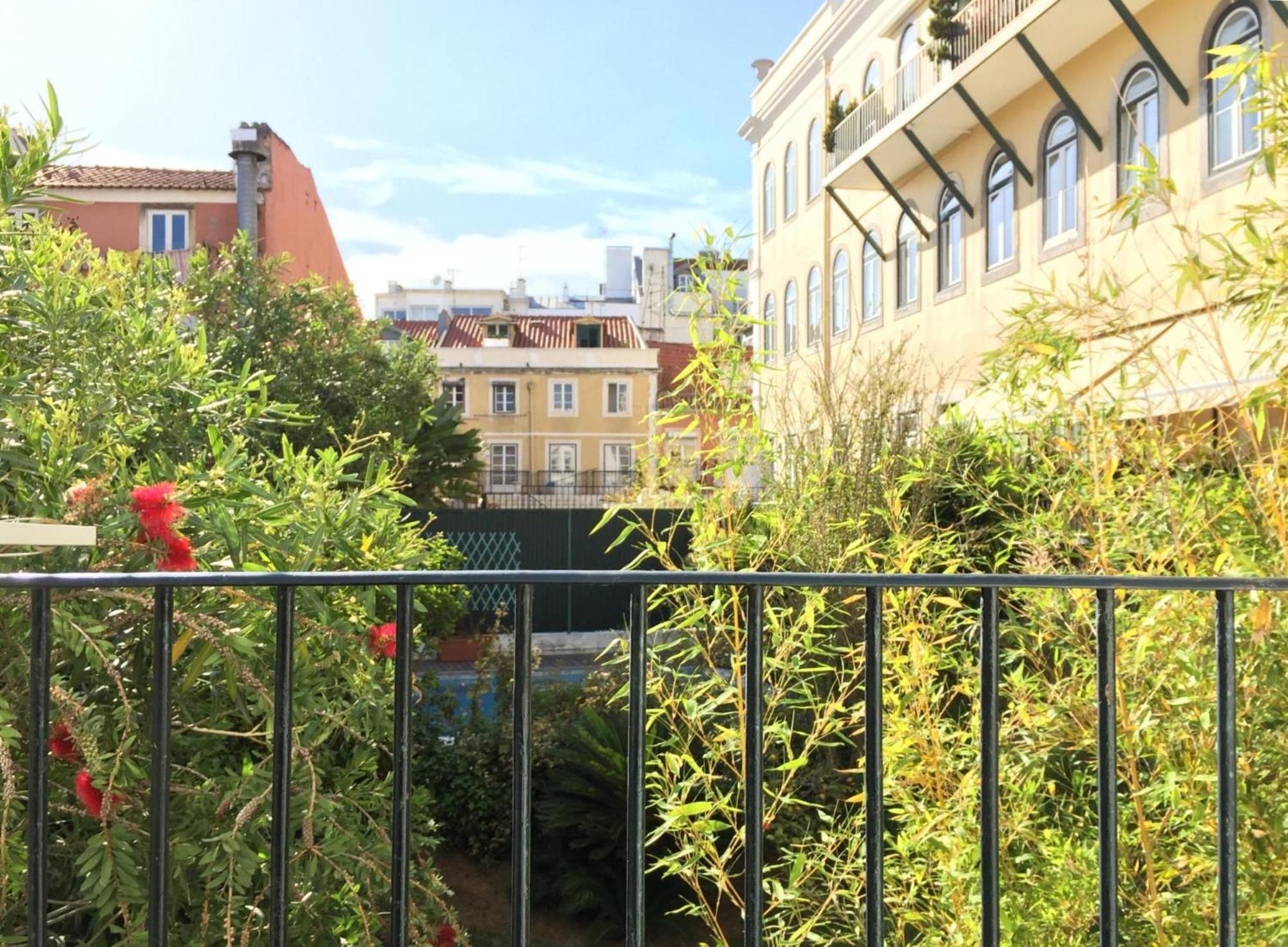 Sm2 Romantic Home By The Gardens Pr Real & Bairro Alto Lissabon Buitenkant foto